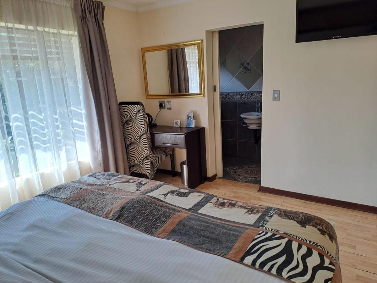 Ecotel Premier Lodge & Conference Centre Benoni Buitenkant foto